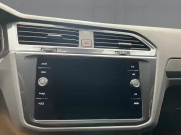 Tiguan 2.0 TDI DSG 4M R-Line MATRIX NAV 20  LEDE