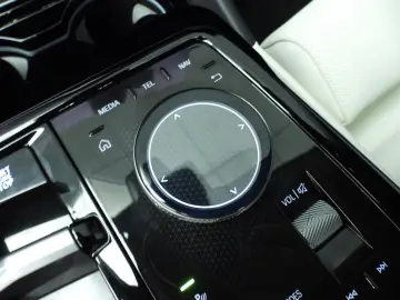 BMW 520 Seria 5 Sedan 520i   LED   HUD