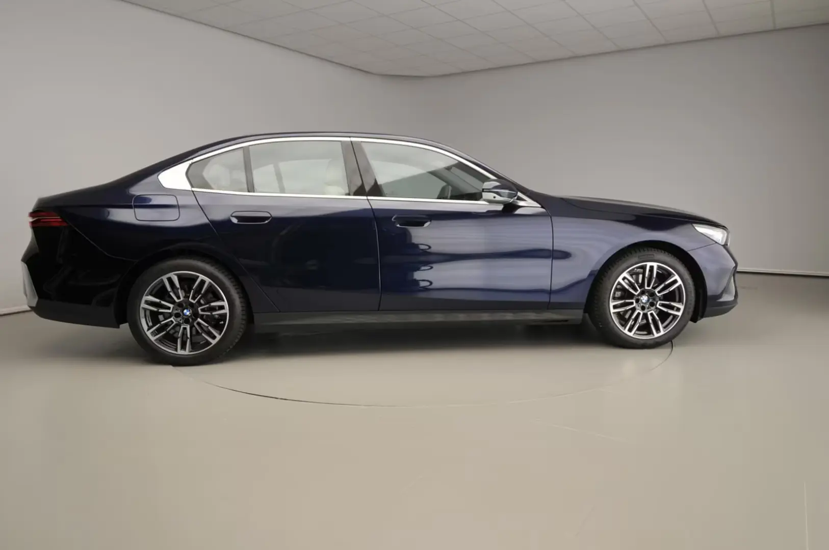 BMW 520 Seria 5 Sedan 520i   LED   HUD