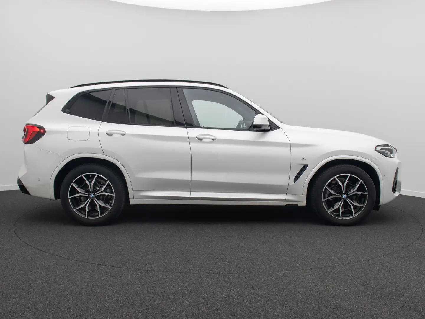 X3 xD20d M Sport DAB Kamera AHK HiFi Alarm 19Zol