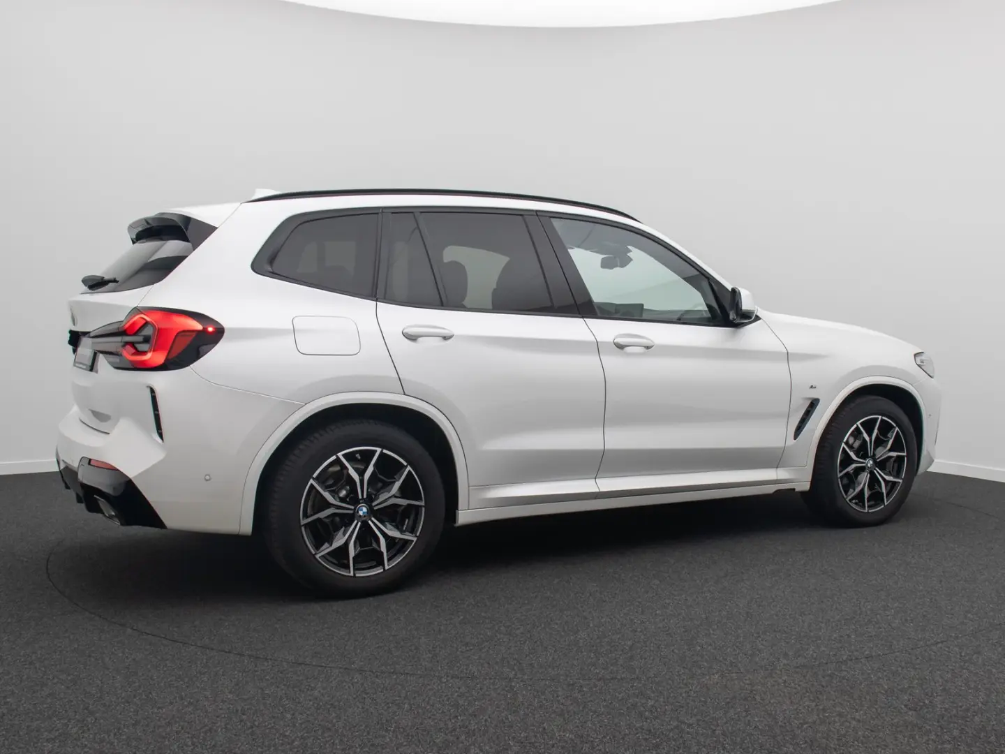 X3 xD20d M Sport DAB Kamera AHK HiFi Alarm 19Zol