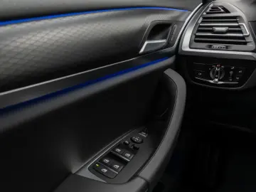 X3 xD20d M Sport DAB Kamera AHK HiFi Alarm 19Zol