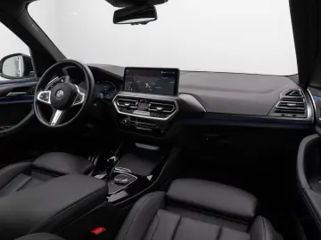 X3 xD20d M Sport DAB Kamera AHK HiFi Alarm 19Zol