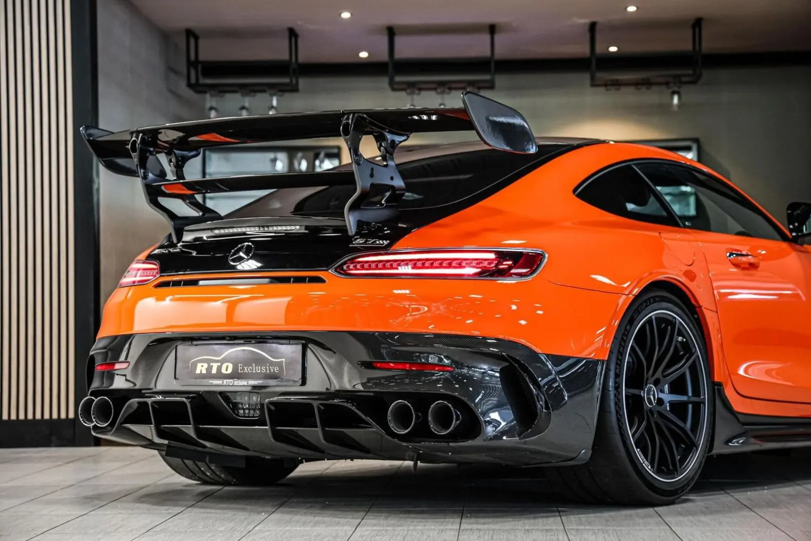 AMG GT 4.0 Black Series Magmabeam TrackPace Carb