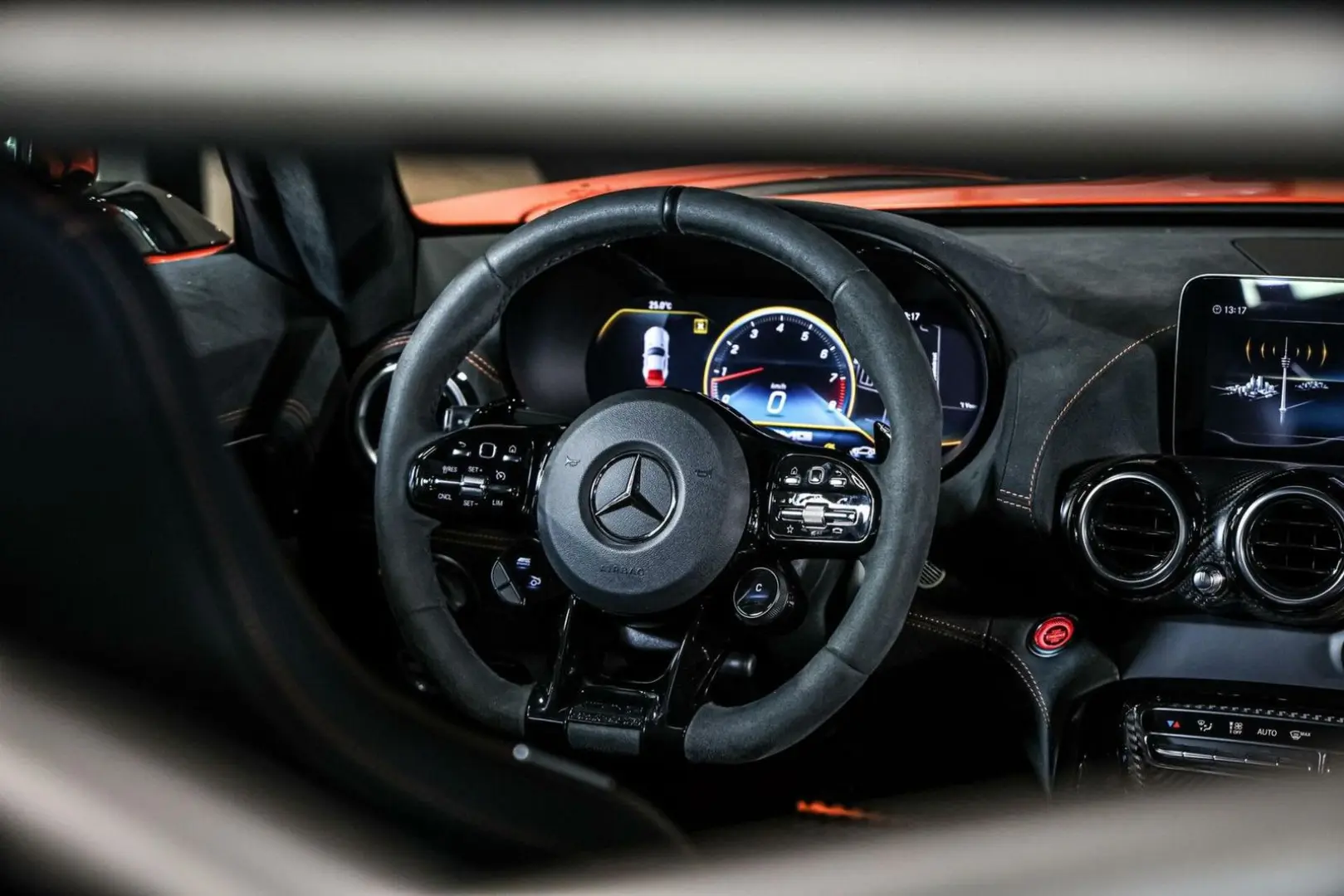 AMG GT 4.0 Black Series Magmabeam TrackPace Carb