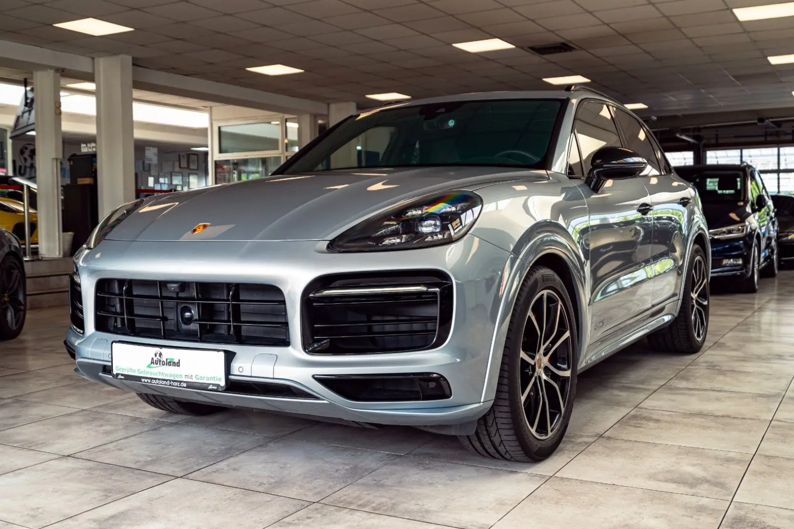 Cayenne GTS HAL Sportdesign Carbon 360  Inno HUD