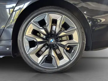 i7 xDrive60 M Sport B&W ExDrPro AHK DrAss
