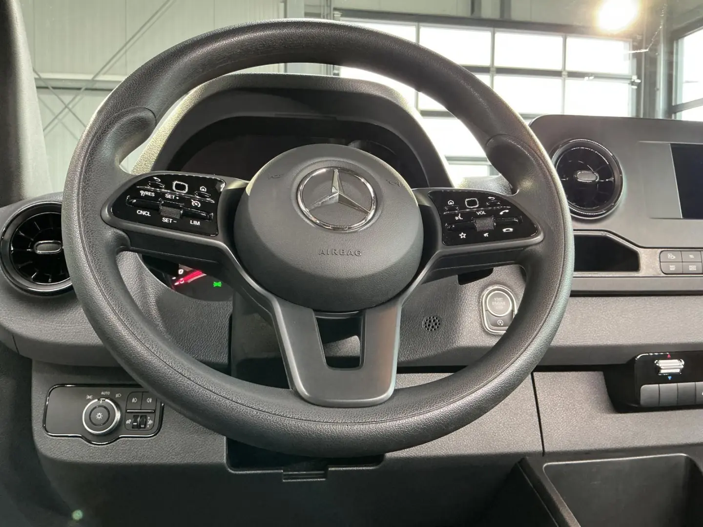Sprinter 317 L2 H2 Navi 360  Automatik AHK Klima