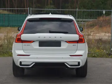 XC60 B5 R-Design Pano 360  Massage Nappa ACC 22