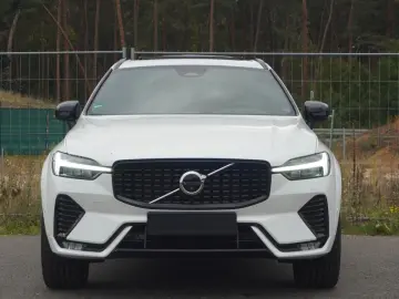 XC60 B5 R-Design Pano 360  Massage Nappa ACC 22