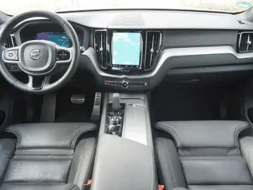 XC60 B5 R-Design Pano 360  Massage Nappa ACC 22