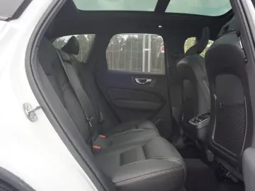 XC60 B5 R-Design Pano 360  Massage Nappa ACC 22