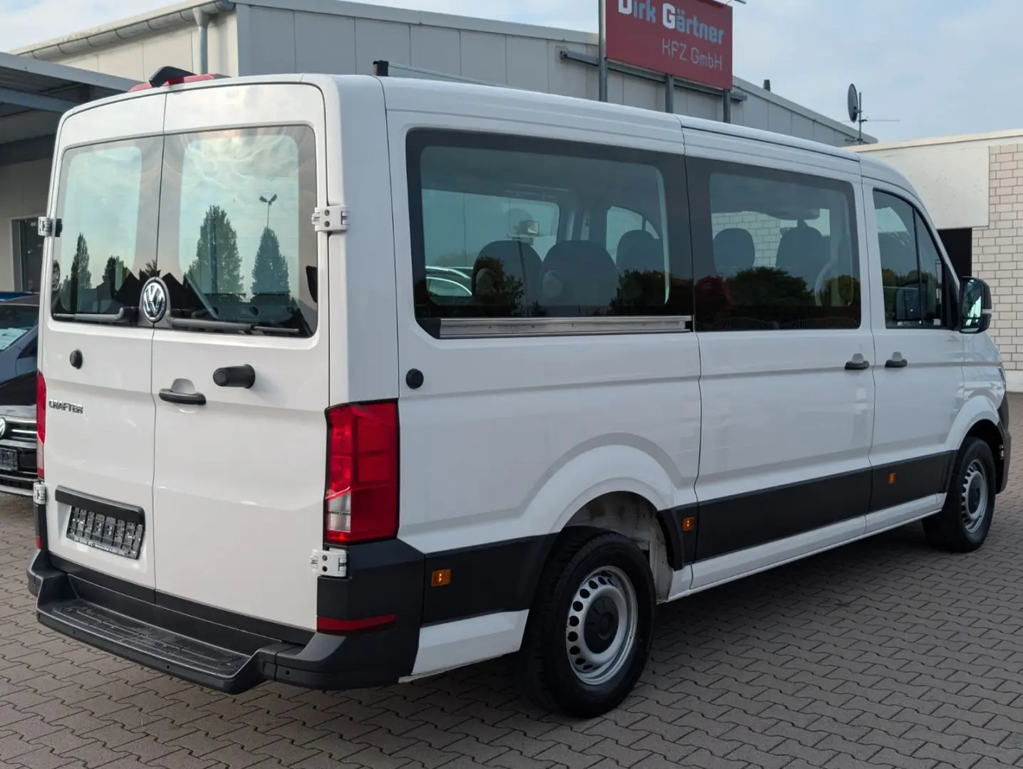 Crafter Kombi 35 TDI Systemboden 6-Sitzer