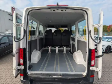 Crafter Kombi 35 TDI Systemboden 6-Sitzer