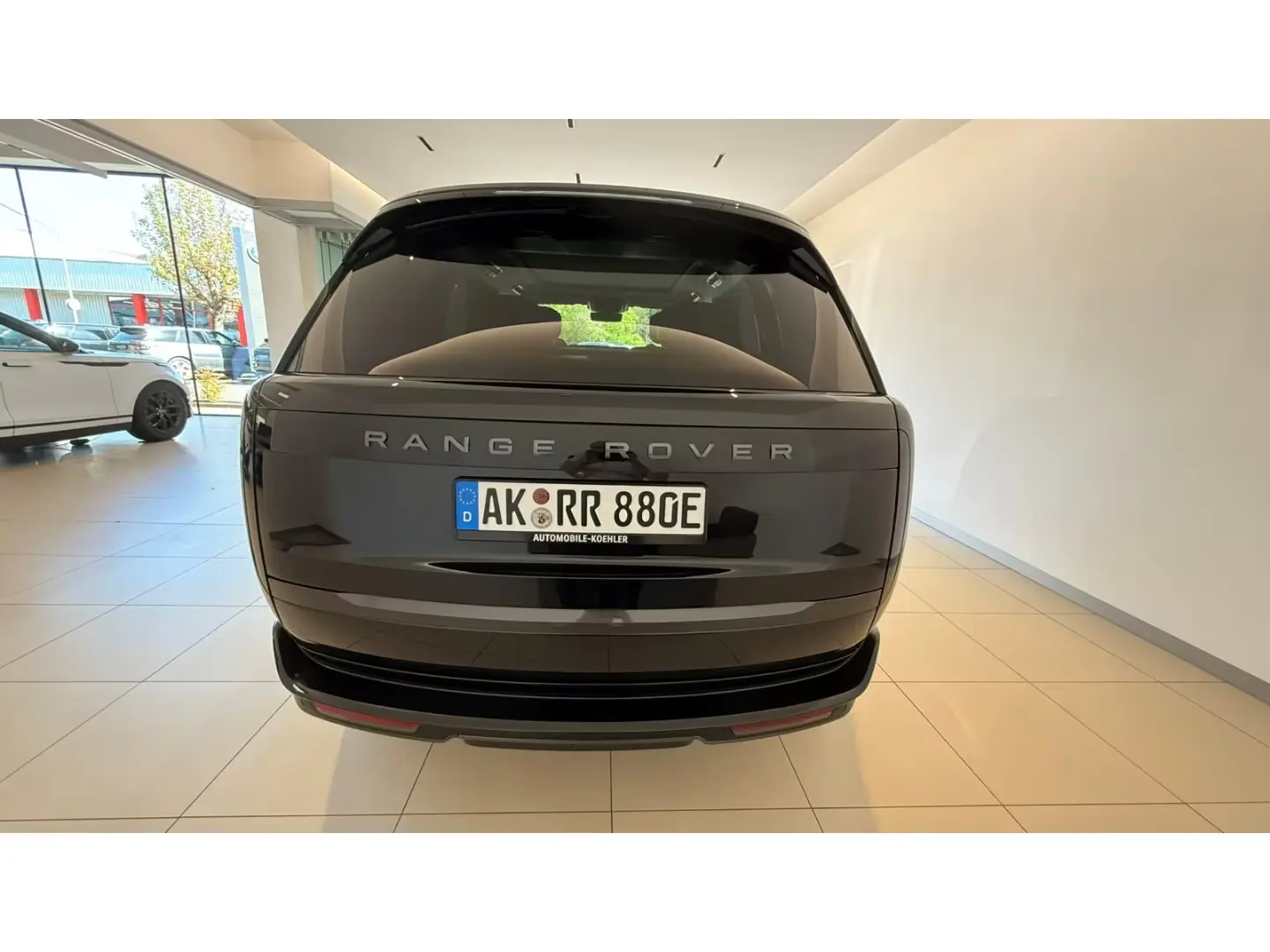 Land Rover Range Rover P550e Autobiography BLACK AHK 22