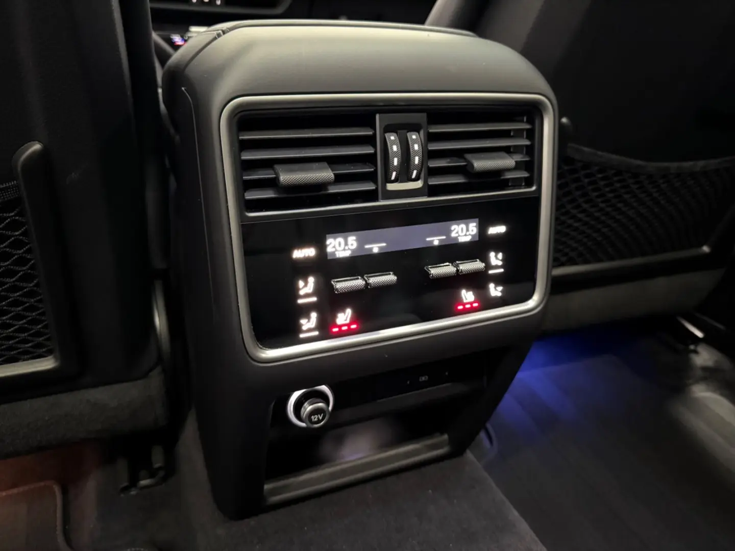CAYENNE S COUPE SPORT-DESIGN PDCC B-DISPLAY 22