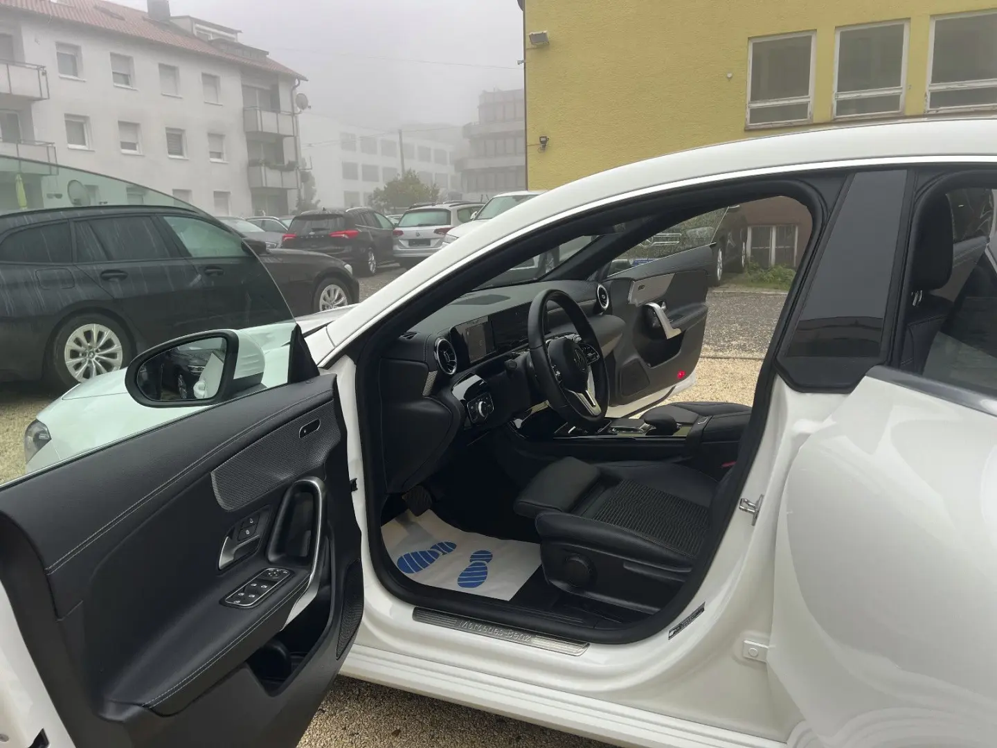 CLA 200 d 4Matic Progressive LED NAVI LEDER SPUR