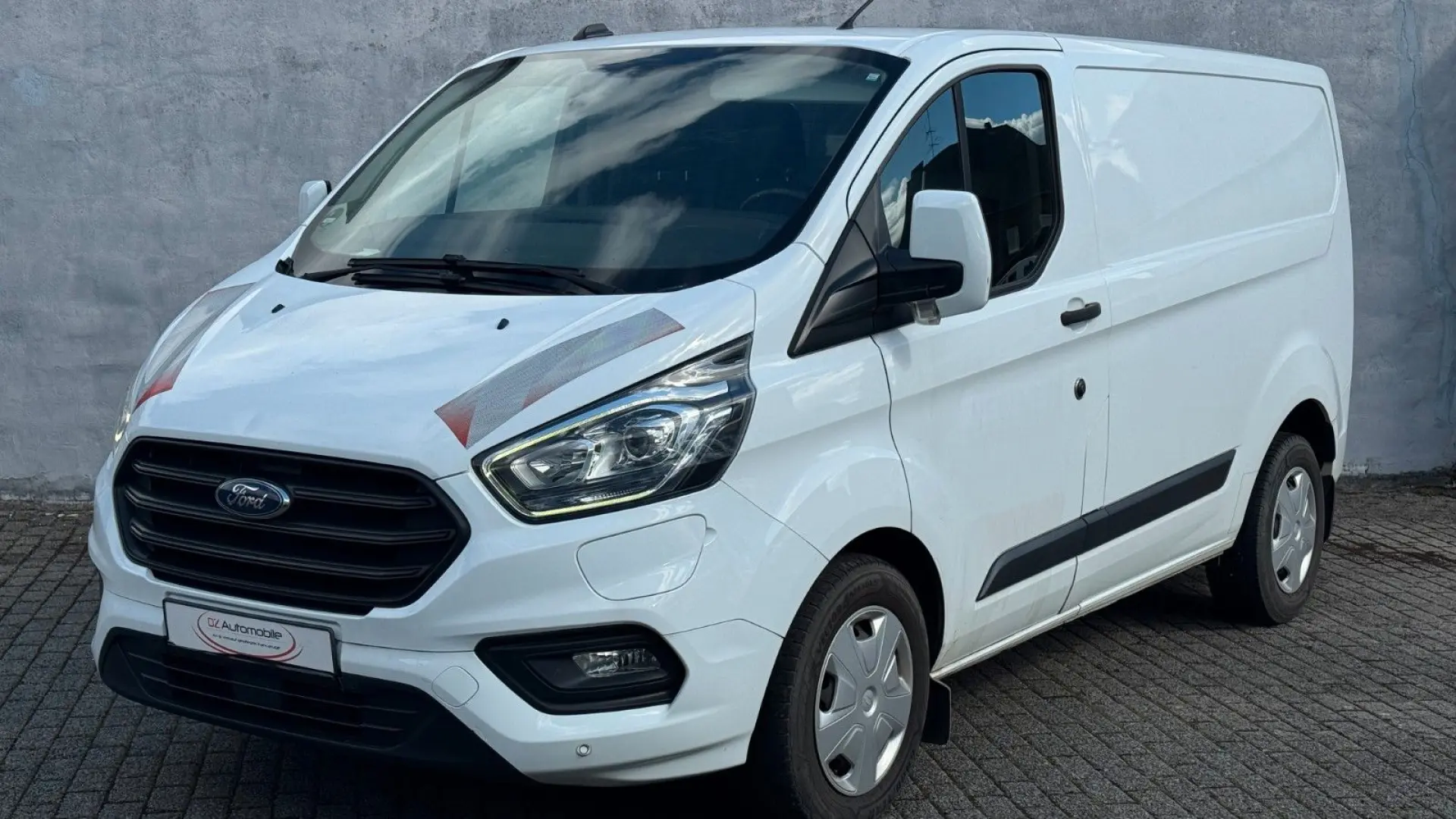 Transit Custom Trend Hybrid