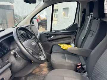 Transit Custom Trend Hybrid