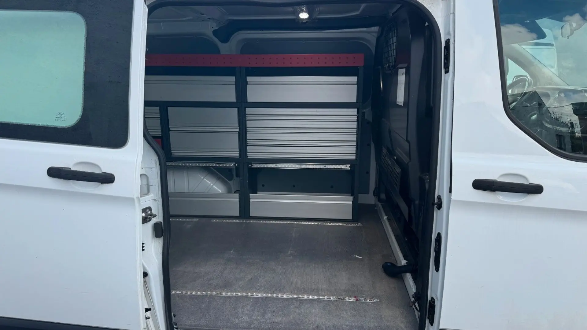 Transit Custom Trend Hybrid