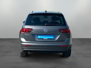 Tiguan IQ Drive 1.5 TSI DSG   AHK  LED  ACC  HuD