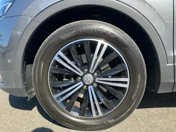 Tiguan IQ Drive 1.5 TSI DSG   AHK  LED  ACC  HuD