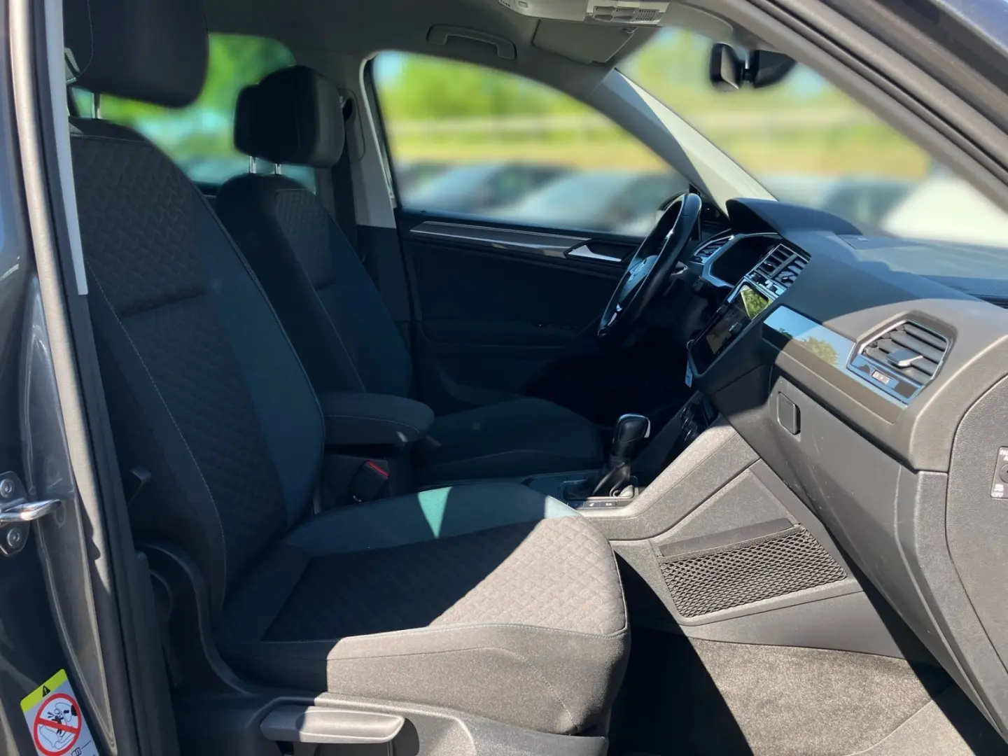 Tiguan IQ Drive 1.5 TSI DSG   AHK  LED  ACC  HuD