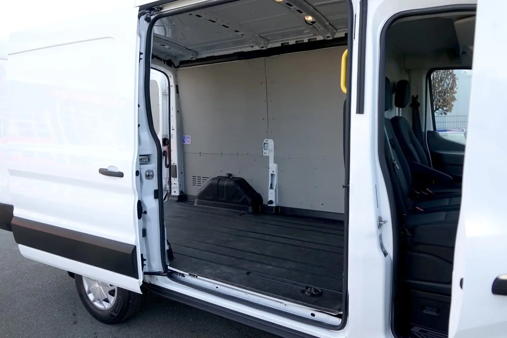 Transit FT 2.0 TDCi 350 L2H2 Trend FWD PDC Klima