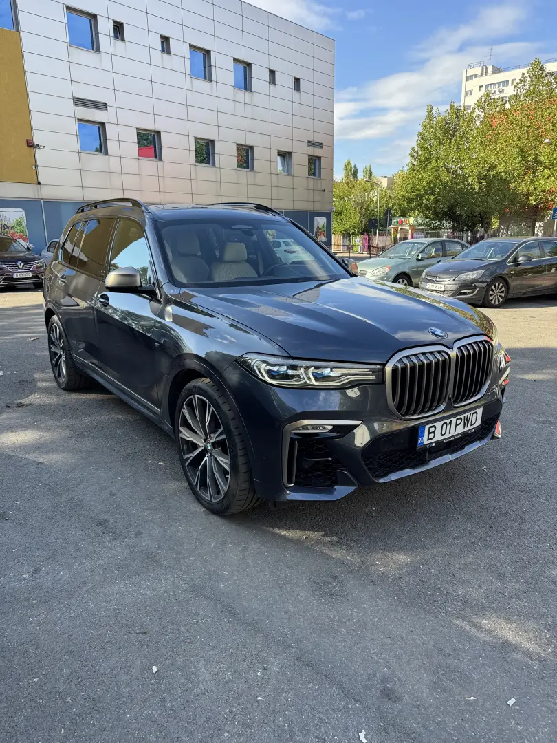 BMW X7 M50