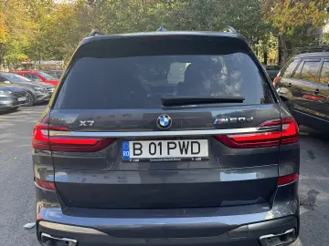 BMW X7 M50