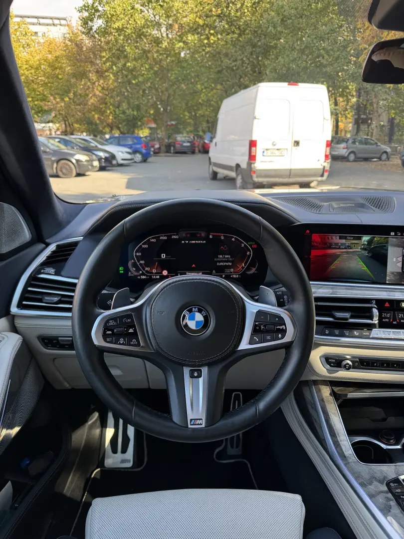 BMW X7 M50