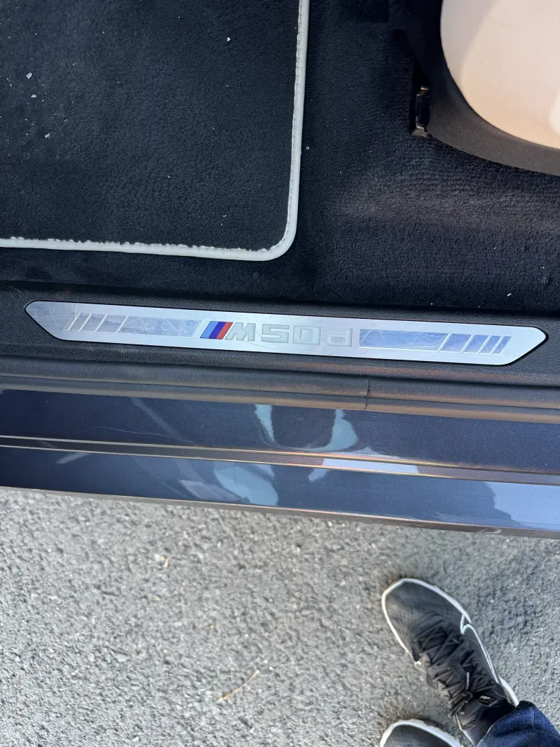 BMW X7 M50