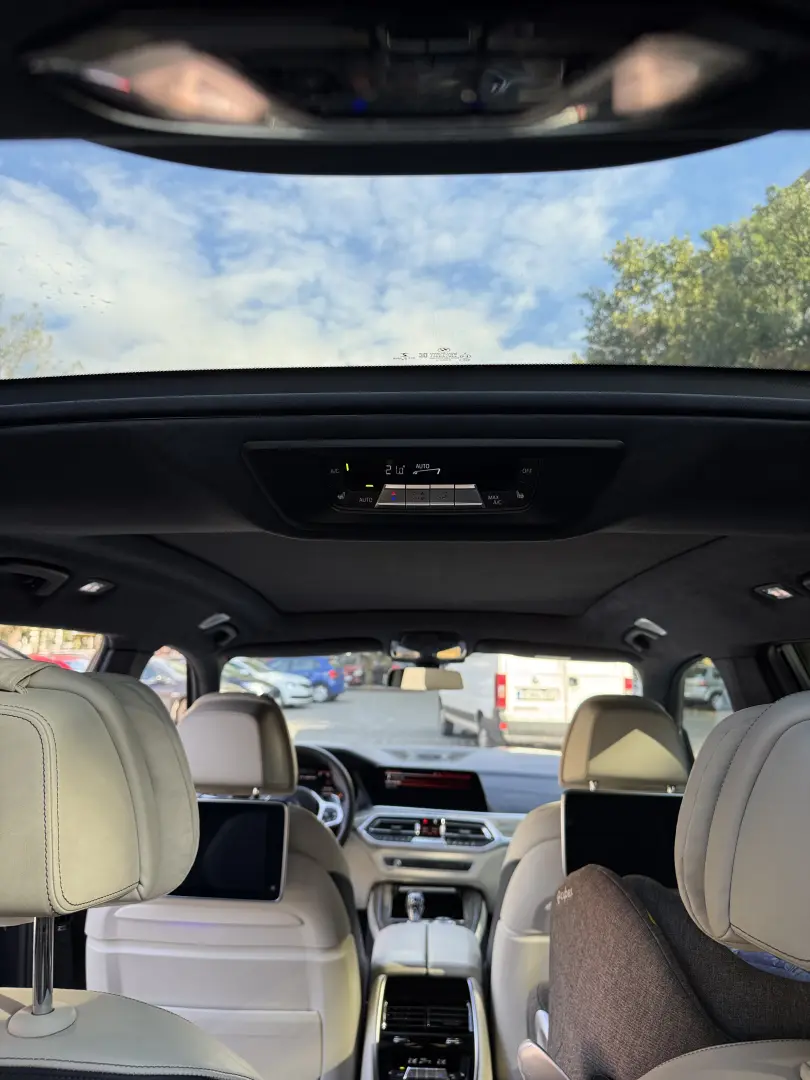 BMW X7 M50