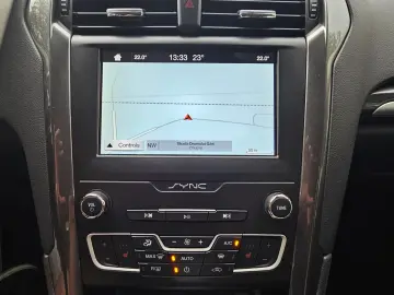 Ford Mondeo 1.5 EcoBoost 165 CP cutie automata