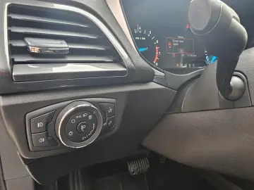 Ford Mondeo 1.5 EcoBoost 165 CP cutie automata