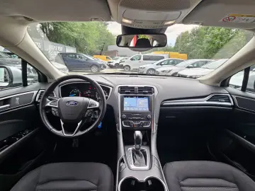 Ford Mondeo 1.5 EcoBoost 165 CP cutie automata