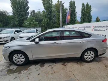 Ford Mondeo 1.5 EcoBoost 165 CP cutie automata