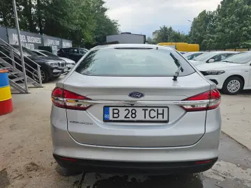 Ford Mondeo 1.5 EcoBoost 165 CP cutie automata