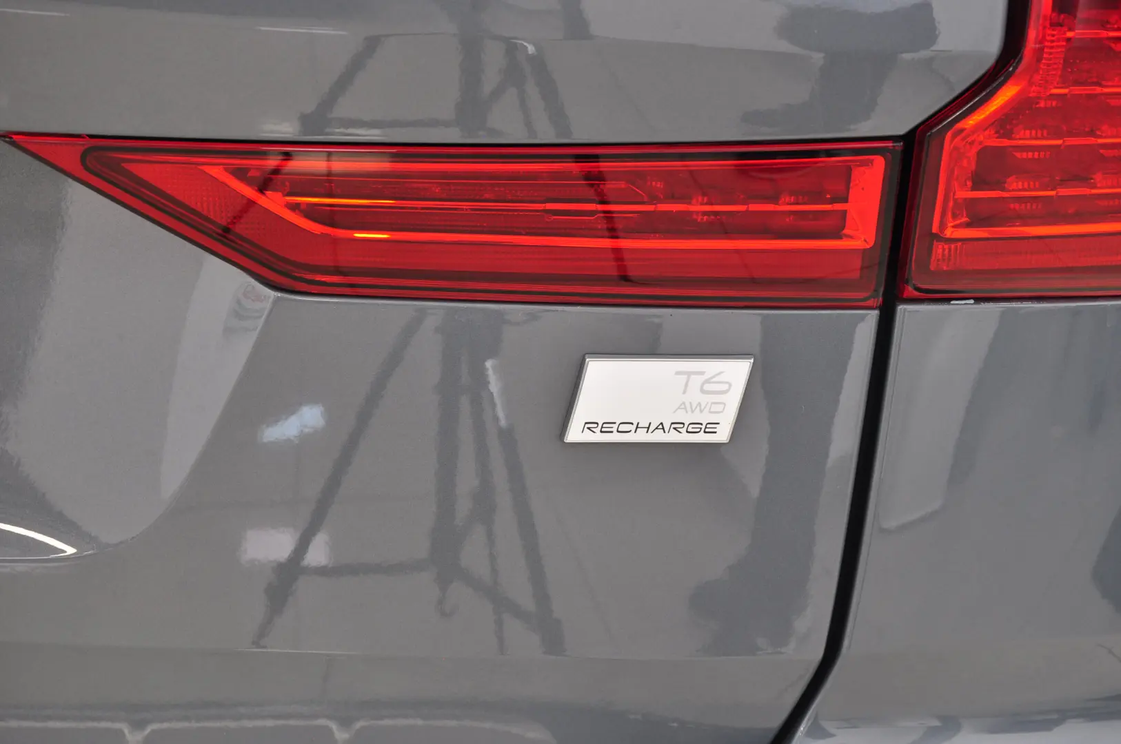 VOLVO XC 60 T6 RECHARGE 386 cp
