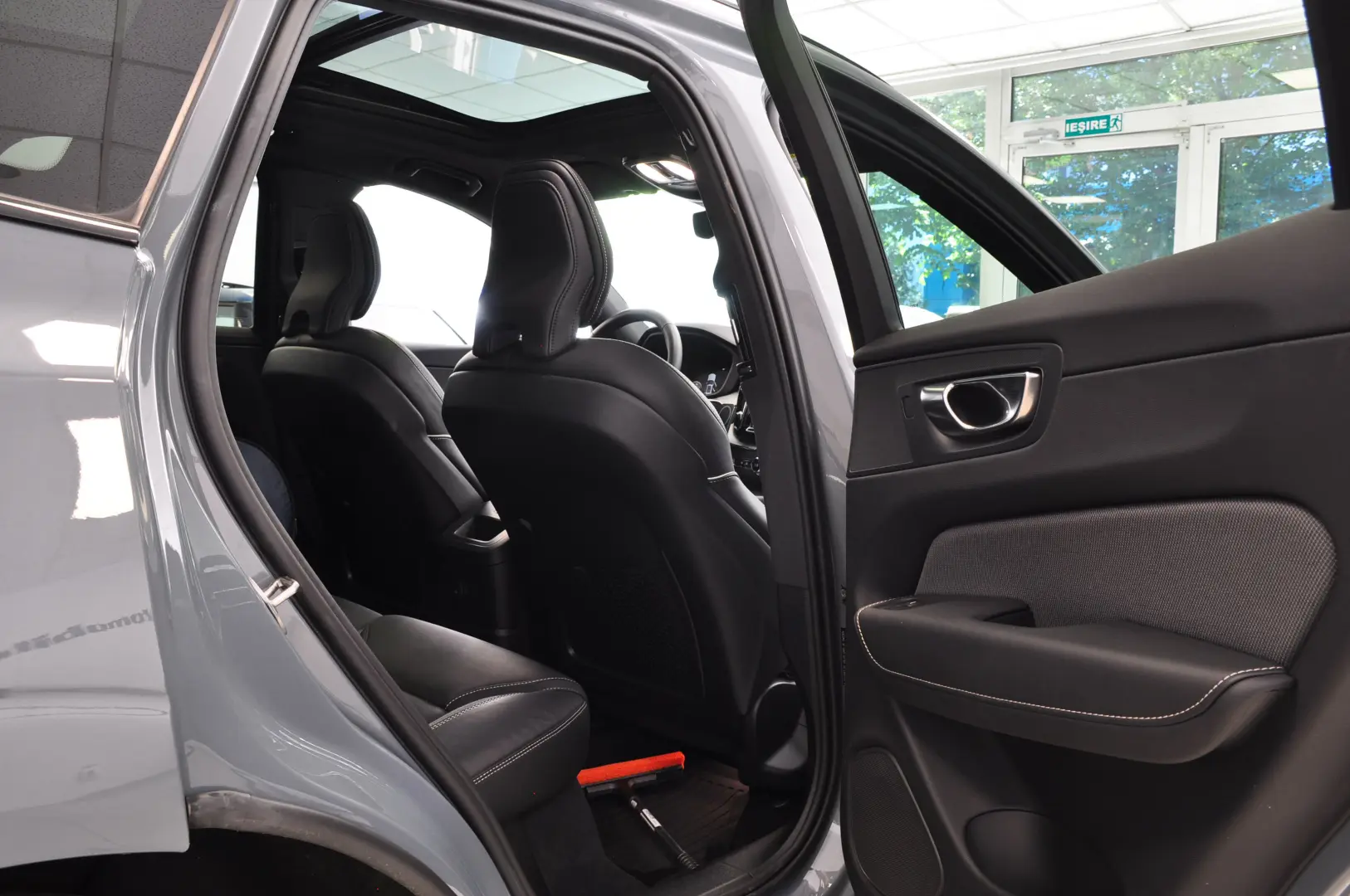VOLVO XC 60 T6 RECHARGE 386 cp