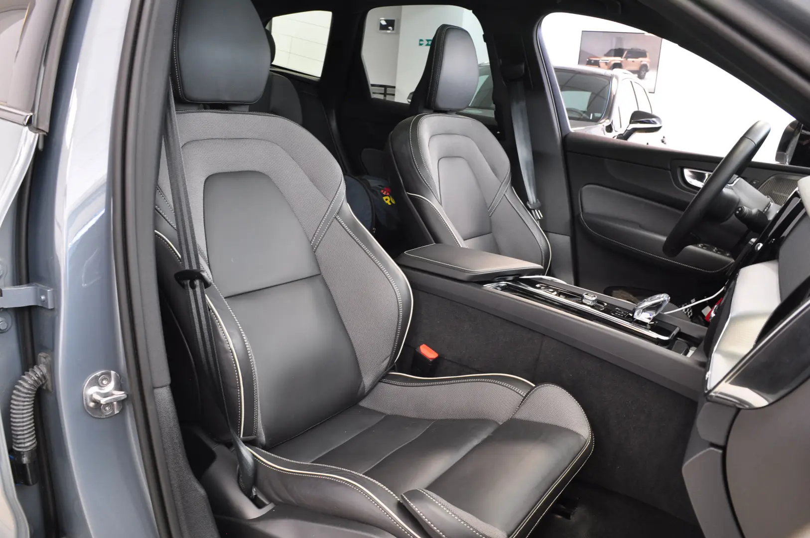 VOLVO XC 60 T6 RECHARGE 386 cp