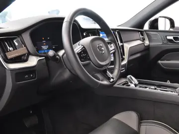 VOLVO XC 60 T6 RECHARGE 386 cp