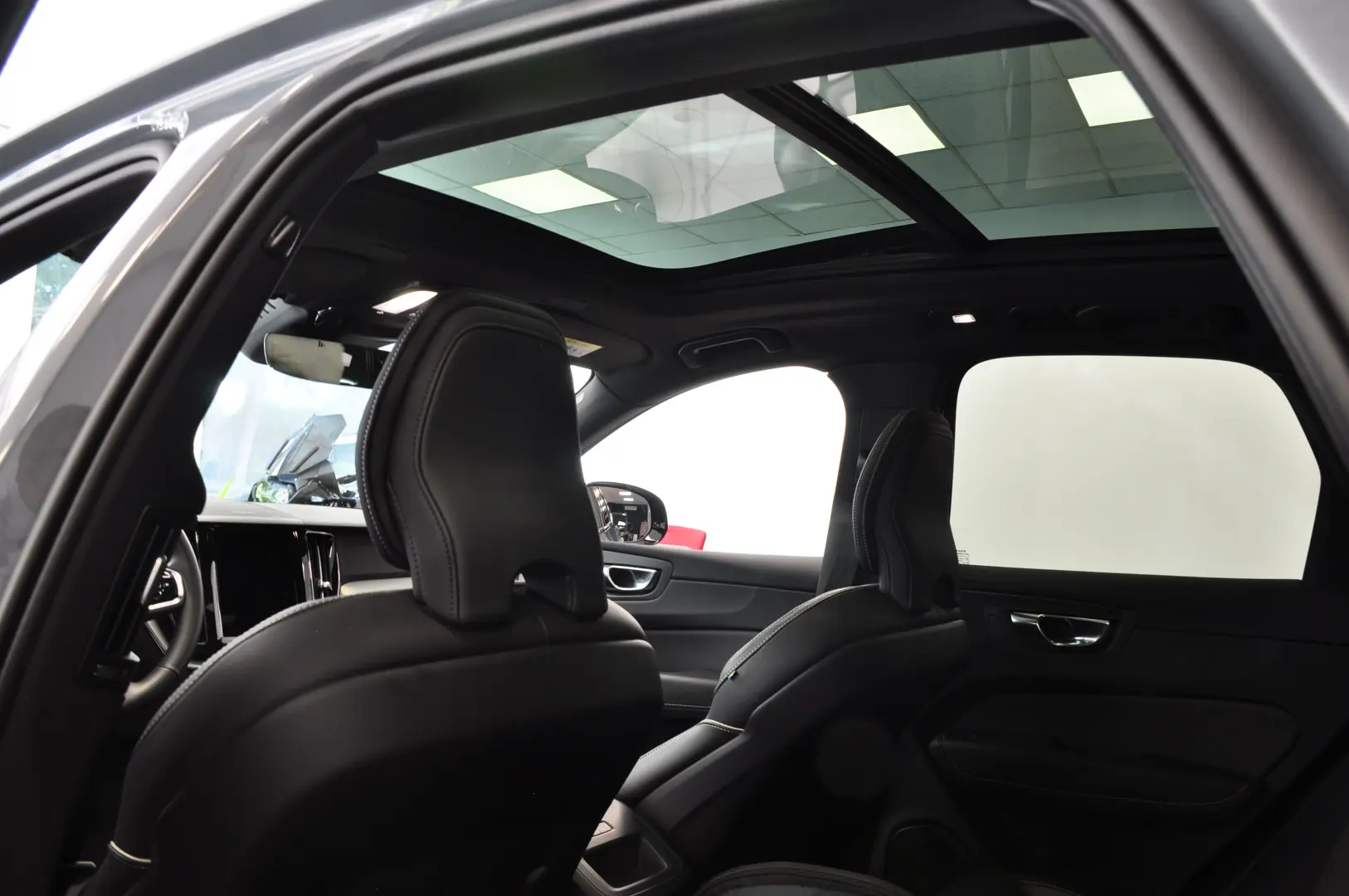 VOLVO XC 60 T6 RECHARGE 386 cp