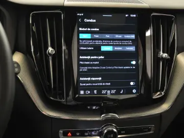 VOLVO XC 60 T6 RECHARGE 386 cp