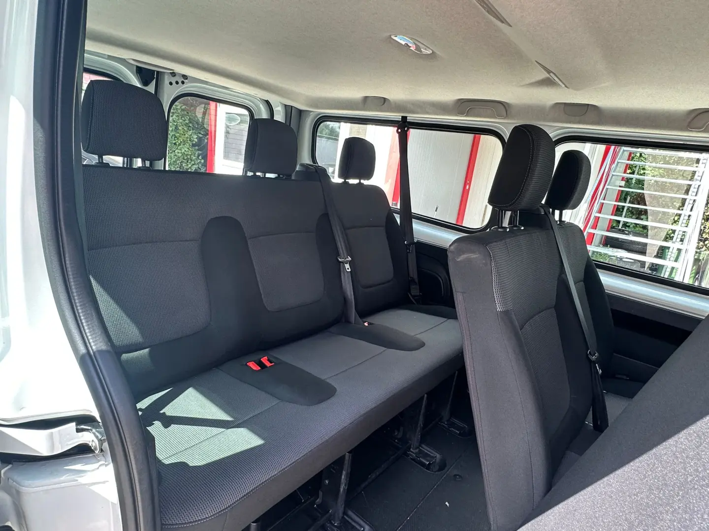 Renault Trafic 8 1 locuri 2.0 Blue dCi 120 CP