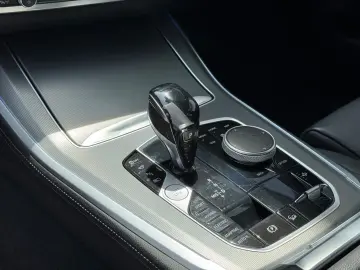 X5 xDrive45e xLine AHK 360 KomFZ 2 JAHRE GARANTI