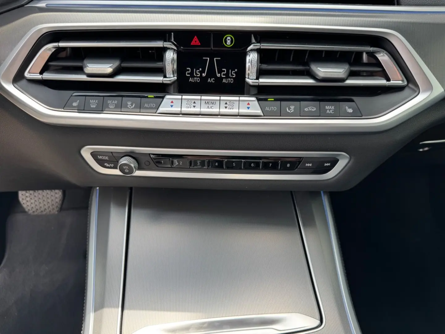 X5 xDrive45e xLine AHK 360 KomFZ 2 JAHRE GARANTI