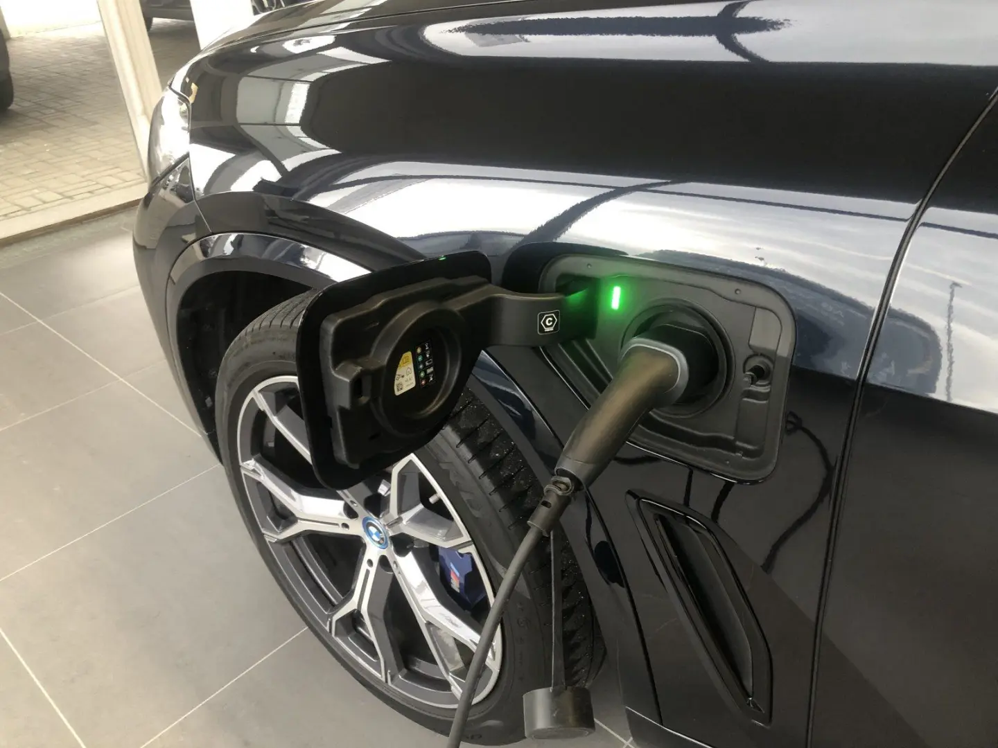 X5 xDrive 45e M-Sport AHK HUD ACC