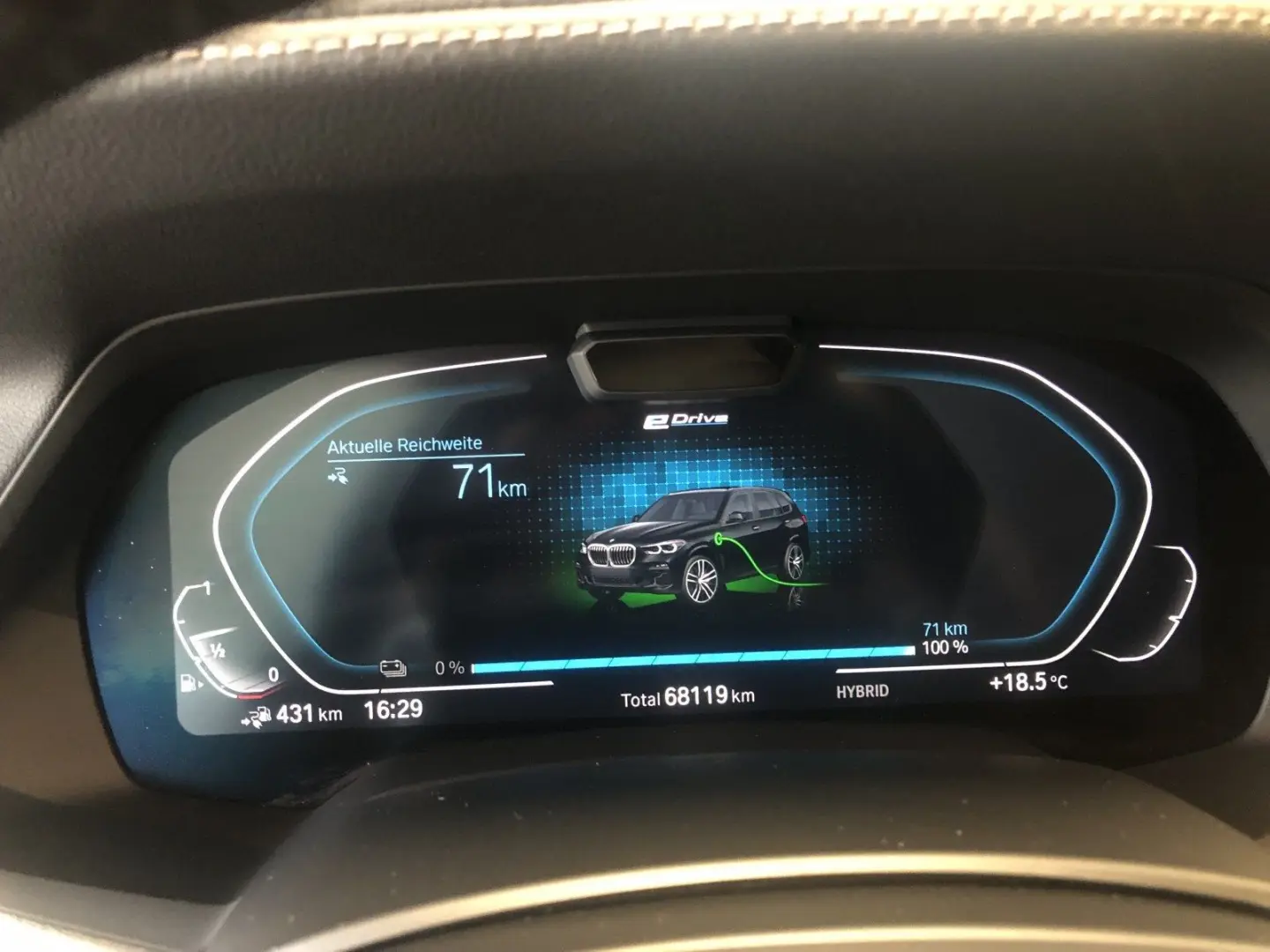 X5 xDrive 45e M-Sport AHK HUD ACC