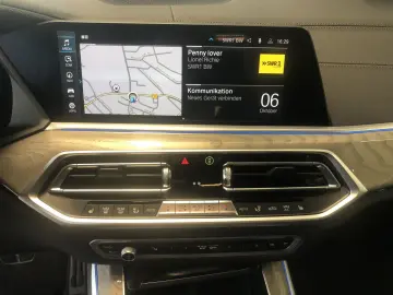 X5 xDrive 45e M-Sport AHK HUD ACC